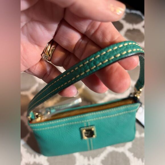 Dooney & Bourke NWT Turquoise Leather Mini Shoulder or Wristlet Bag summer fun - Picture 15 of 15